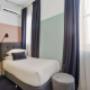 Guest room with single bed(s)