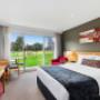 Guest room with queen bed(s)