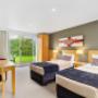 Guest room with single bed(s)