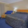 Guest room with queen bed(s)
