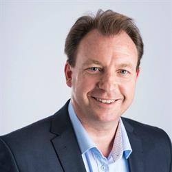 DR. ADRIAN BAUZE