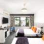 Guest room with queen bed(s)