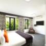 Spacious guest room