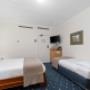Guest room with double bed(s)