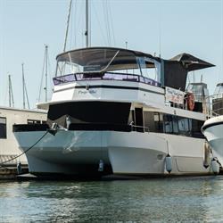 Pacific Wind Cruises