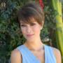 Natural looking wigs in human or synthetic hair.