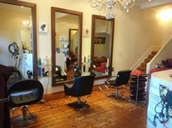 Oh Kim’s Beauty Shop