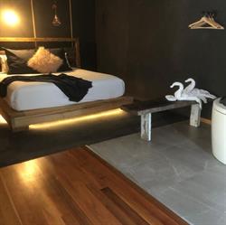 The Rocks Apartments, Halls Gap
