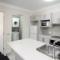 THREE-BEDROOM-pic-4