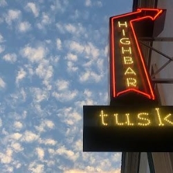 Tusk High Bar