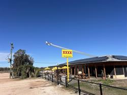 Two Mile Hotel, Mungindi