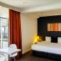 Spacious guest room