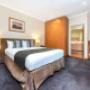 Well-equipped guest room