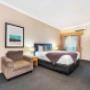 Deluxe guest room