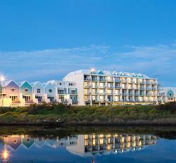 Lady Bay Resort