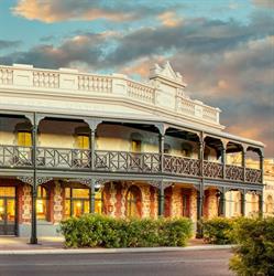 Farmers' Home Hotel - Northam