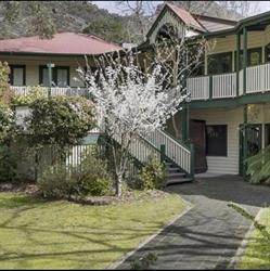 Halls Gap Tavern