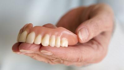 Denture