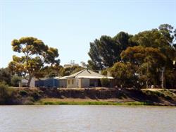 Accommodation Riverland- Migga Cottage