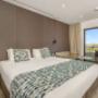 Guest room with sitting area