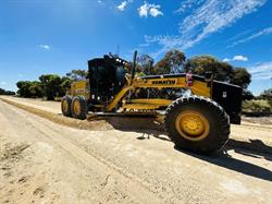Swan Earthmovers