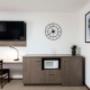 King Spa Suite - Desk