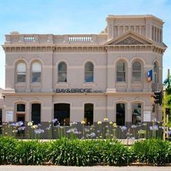 Bay & Bridge Hotel