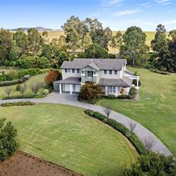 Hollyford House - Hunter Valley Holiday Home