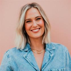 Renée Jean Makeup Artist
