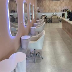 Therapy Hair Room