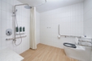 Hilton-Garden-Inn-Busselton-King-Accessible-Room-Bathroom