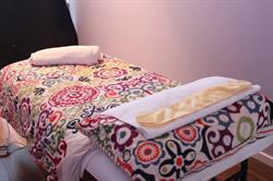 Little Luxuries Myotherapy & Beauty
