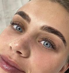 Lashtique