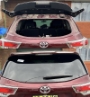 Auto glass repair service
